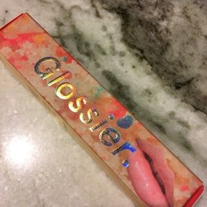 BRAND NEW GLOSSIER BALM NEVER REMOVED FROM BOX